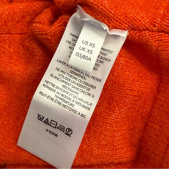 Urban Outfitters Kyla Cropped Turtleneck Sweater - Picture 9 of 16